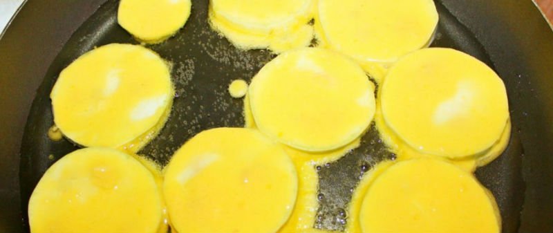 Кабачки в кляре на сковороде с чесноком: Топ-8 быстрых и вкусных рецептов