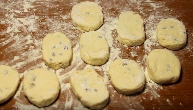 Сырники из творога: быстрые и вкусные рецепты сырников на сковороде