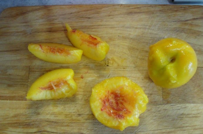 Варенье из персиков на зиму — простые и лучшие рецепты персикового варенья