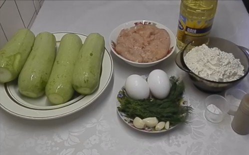 Пышные оладьи из кабачков: 9 самых вкусных и простых рецептов
