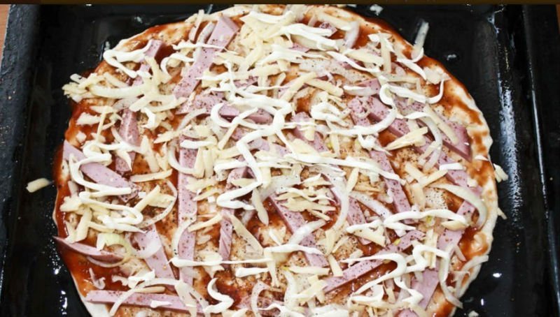 Домашняя пицца в духовке: быстро и легко. 8 вкусных и простых рецептов